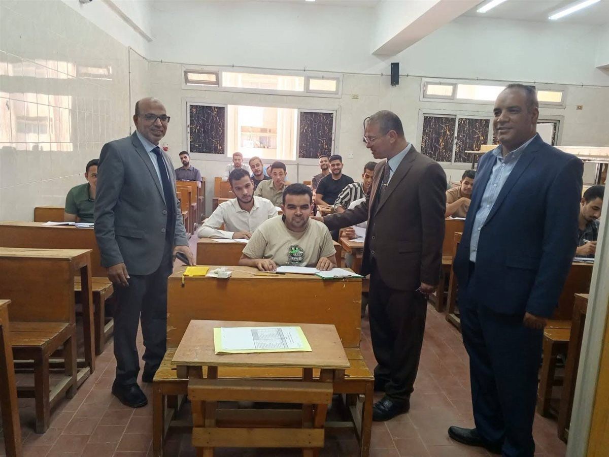 جانب من الامتحانات بجامعة الأزهر 