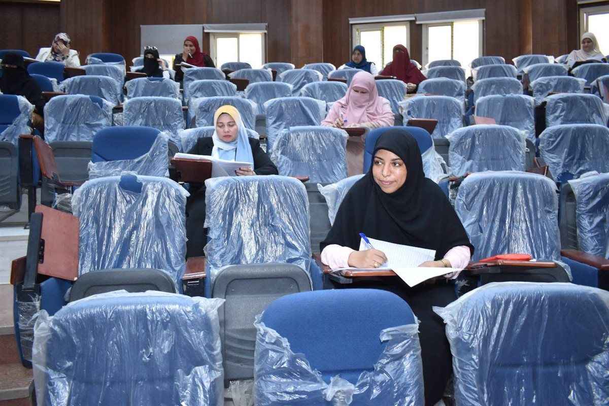 جانب من جولة رئيس جامعة الأزهر