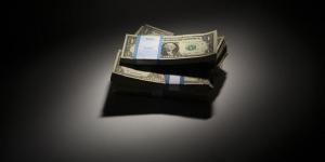 سعر الدولار اليوم الجمعة 5-6-2026 أمام الجنيه في نهاية التعاملات - أقرأ 24