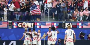 أمريكا تفتتح مشوارها في كأس العالم برباعية على حساب باراجواي - أقرأ 24
