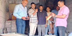 ضبط 1500 كيلو عسل فركتوز و إعدام ٧ كيلو حلويات .. خلال حملة مكبرة في سمالوط بالمنيا -  أقرأ 24