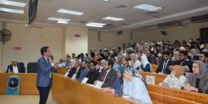 رئيس جامعة بنها يشهد مشروعات تخرج طلاب كلية الحاسبات والذكاء الاصطناعي - أقرأ 24