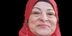 صمام الأمان.. الحاجة سهير ترعى الطلاب وتمنحهم الملابس الأزهرية بلا مقابل - أقرأ 24
