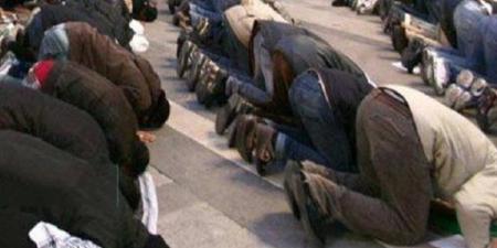 حكم أداء صلاة الجنازة في الشوارع بالنعال - أقرأ 24