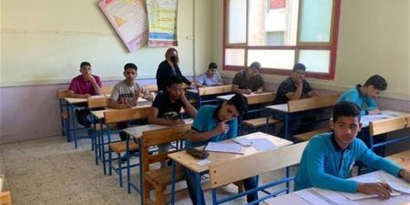 اليوم.. طلاب الإعدادية يستكملون اختبارات مواد المستوى الرفيع في الترم الثاني - أقرأ 24
