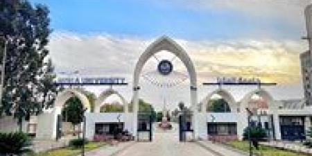 ردا على منع الطلبة من دخول الامتحان : رئيس جامعة المنيا : الالتزام بتحقيق العدالة و الالتزام بالمواعيد المقررة - أقرأ 24
