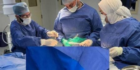 خطأ الطبيب أثناء الجراحة.. الفرق بين المضاعفات والإهمال الطبي - أقرأ 24