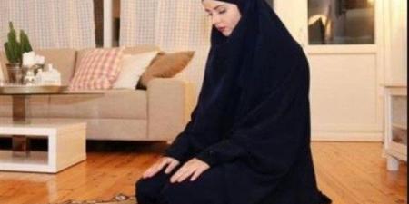 حكم تنبيه المرأة للإمام إذا أخطأ في صلاته - أقرأ 24