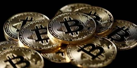 ضغوط هيكلية تكبد أسهم شركات العملات الرقمية 62 مليار دولار - أقرأ 24