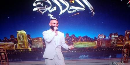 أحمد سعد: عاليا مراتي وبوست الطلاق بسبب ضيقتها وأنا أول من عمل ضفاير بدقنه - أقرأ 24