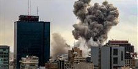 عاجل|انفجارات تهز جزيرة قشم الإيرانية.. والأسباب غامضة - أقرأ 24