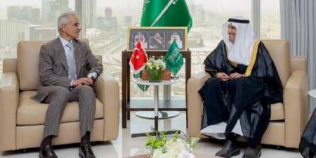 السعودية وتركيا توقعان مذكرتي تفاهم في النقل والسكك الحديدية - أقرأ 24