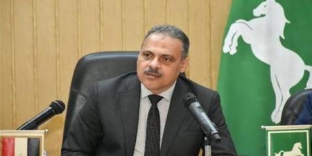 محافظ الشرقية يطمئن على انتهاء امتحانات الإعدادية ويشيد بجهود القائمين عليها - أقرأ 24