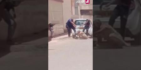 " ضربو السيد وداولو الدراهم " .. توقيف 4 أشخاص اعتدوا على مواطن وسلبوه مبلغا ماليا بـ #ورقلة - أقرأ 24