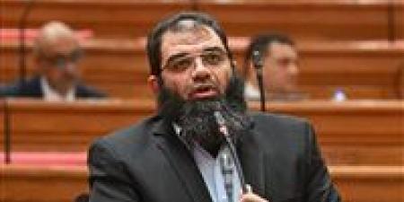 النائب حمادة سليمان يتقدم ببيان عاجل لمواجهة انتحال صفة الأطباء وضبط الظهور الإعلامي لغير المختصين - أقرأ 24