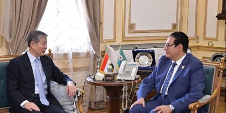 رئيس جامعة القاهرة يبحث مع السفير الصيني سبل تعزيز الشراكات الأكاديمية والبحثية - أقرأ 24