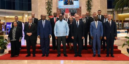 رئيس الكونغو يزور "العربية للتصنيع" ويشيد بالقدرات التصنيعية بالهيئة - أقرأ 24