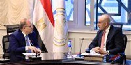 وزير التعليم يبحث مع رئيس هيئة الدواء المصرية إنشاء مدارس تكنولوجيا تطبيقية لإعداد كوادر الصناعات الدوائية -  أقرأ 24