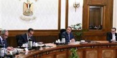 رئيس الوزراء يستعرض جهود تطوير منظومة الإسعاف المصرية -  أقرأ 24