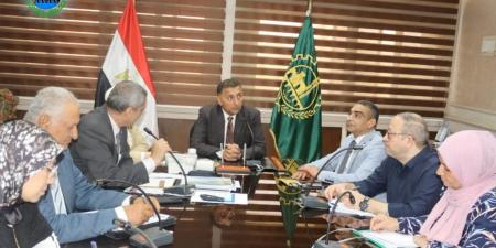 محافظ القليوبية يعقد اجتماعا موسعا لمتابعة امتحانات الثانوية العامة وتطوير جزيرة الشعير -  أقرأ 24