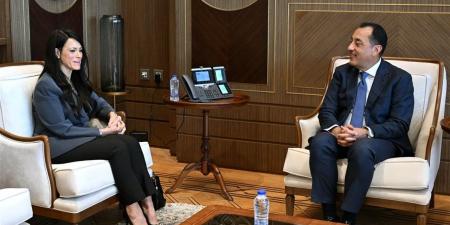 مدبولي يبحث مع مسئول أممي كيفية الاستفادة من تجربة مصر في مشروعات الربط العابر للحدود - أقرأ 24