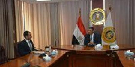 وزير الصناعة يبحث مع شركة جيد تكستايل إيجيبت خططها للتوسع في السوق المصري - أقرأ 24