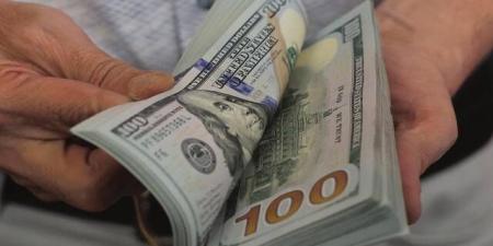 الدولار يواصل مكاسبه بعد تثبيت الفائدة وتوقعات رفعها مستقبلًا - أقرأ 24
