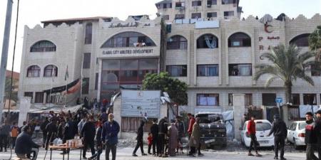 شهيدان ومصابون في قصف إسرائيلي استهدف مواطنين بالمواصي غرب خان يونس - أقرأ 24