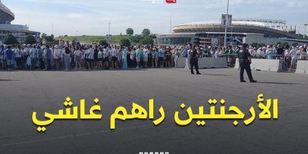 ????أنصار المنتخب الأرجنتيني في طوابير أمام ملعب كانساس تحسبًا لمواجهة الخضر في أولى مباريات المونديال -  أقرأ 24