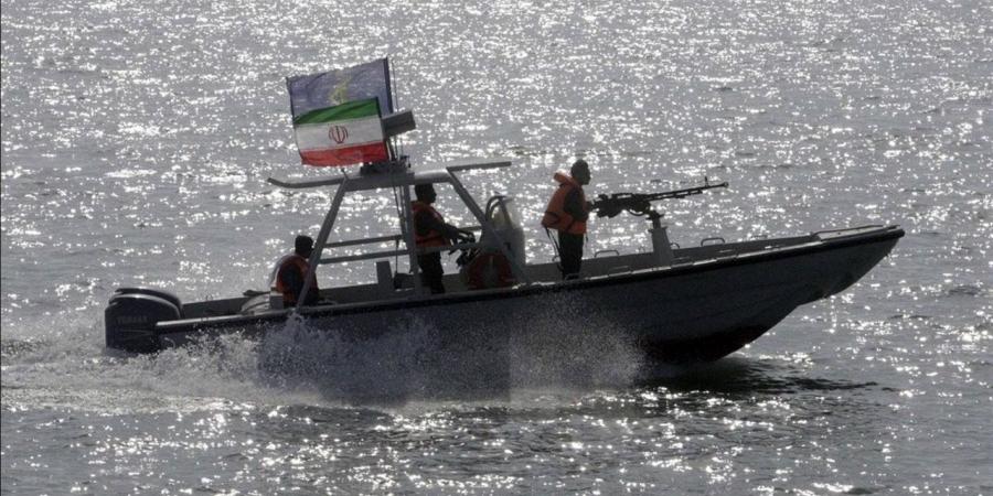 عاجل.. الحرس الثوري الإيراني يكشف عن زورق هجومي جديد مزود بصواريخ كروز بمدى 700 كيلومتر - أقرأ 24