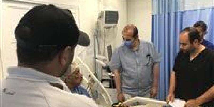 نائب وزير الصحة يجري جولة تفقدية مفاجئة بمنشآت طبية بالقاهرة ويوجه باتخاذ إجراءات فورية لتحسين الخدمات -  أقرأ 24