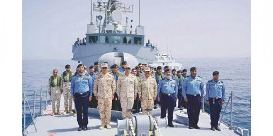 نائب رئيس الأركان: منتسبو الجيش مستمرون في أداء مهامهم بمختلف المواقع