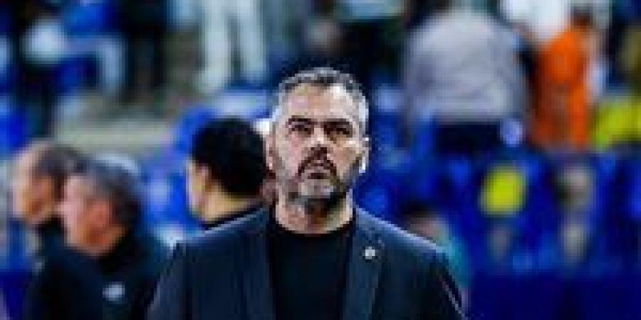 أزمة التفرغ والتمويل تهدد استمرار أوجستي بوش مع منتخب السلة -  أقرأ 24