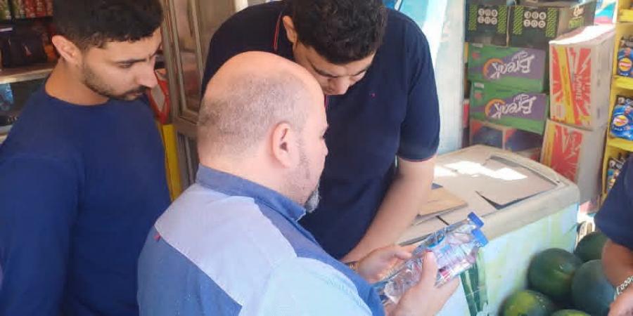 ضبط 3148 زجاجة مياه معدنية مجهولة المصدر بعدد من مدن محافظة كفرالشيخ -  أقرأ 24