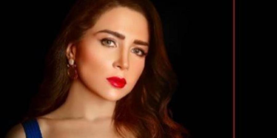 قبل مي عز الدين.. نجوم عانوا نفسيًا بسبب هجوم الجمهور على أعمالهم -  أقرأ 24