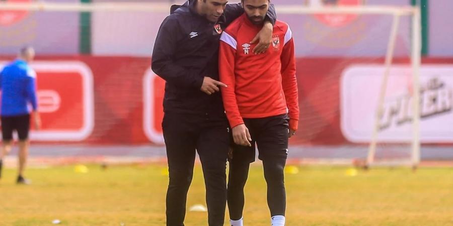 تعثر مفاوضات التجديد.. تفاصيل جلسة حسين الشحات مع سيد عبد الحفيظ اليوم في مقر الأهلي بالجزيرة -  أقرأ 24