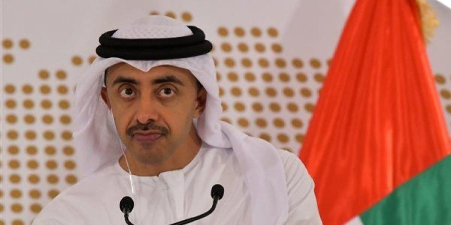 وزير خارجية الإمارات يتصل بنظيره الكويتي لبحث المستجدات الراهنة - أقرأ 24