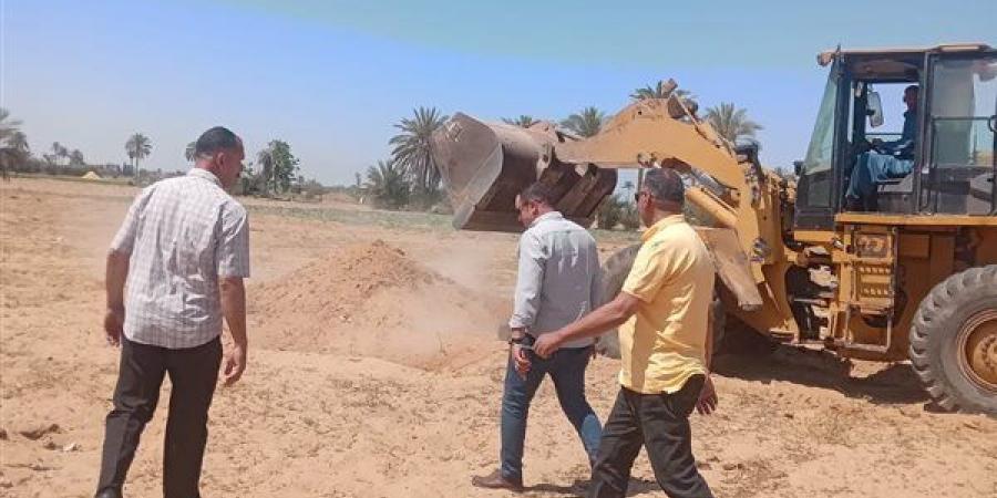 إزالة 22 حالة تعدي بالبناء المخالف على الأراضي الزراعية وأملاك الدولة في الشرقية - أقرأ 24