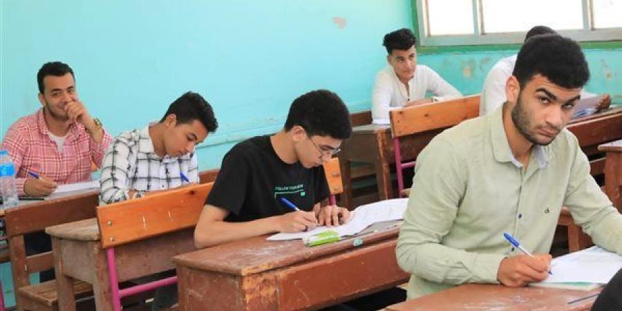 توزيع أسئلة امتحانات الثانوية العامة 2026 بجميع المواد - أقرأ 24