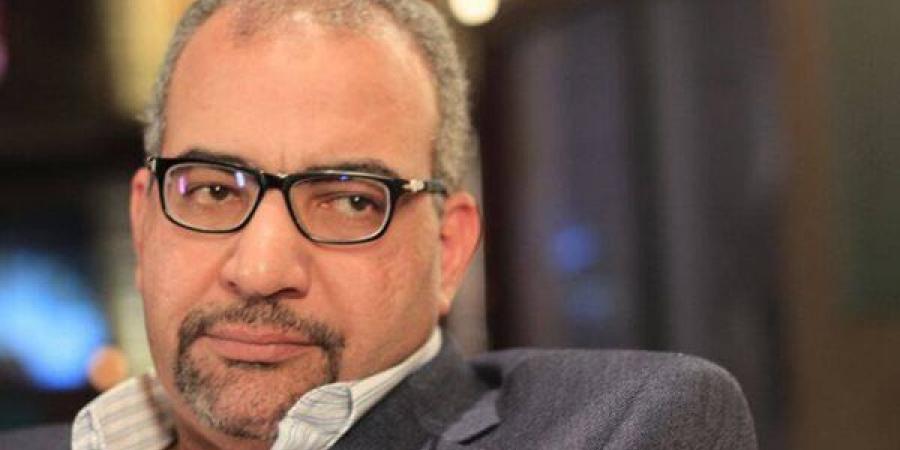 محكمة  الأسرة تقضي بإلزام بيومي فؤاد بدفع أجرة مسكن ومدرسة ونفقة صغير لطليقته - أقرأ 24