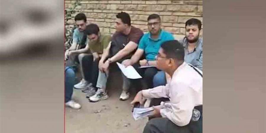 استمرار اعتراض أطباء «تكليف أسوان» لليوم الخامس على تأجيل إخلاء الطرف - أقرأ 24