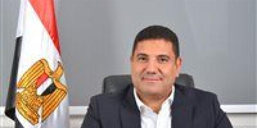 أحمد عبد المجيد: توجيهات الرئيس السيسي بشأن المشروعات القومية تعكس رؤية دولة قوية تبني وتنمي من أجل المواطن -  أقرأ 24
