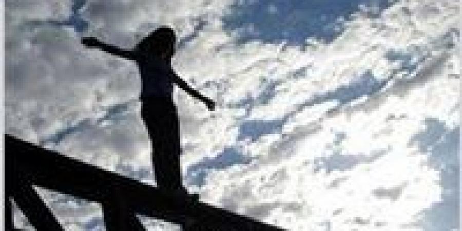 بعد قصة حب فاشلة.. فتاة تُنهي حياتها من أعلى عقار بالسلام -  أقرأ 24