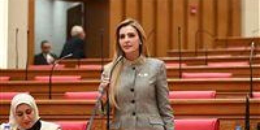 بعد تحرك برلماني للنائبة مروة بُريص.. وزيرة التنمية المحلية تستجيب لأزمة النظافة في رأس غارب وتفسخ عقد الشركة -  أقرأ 24