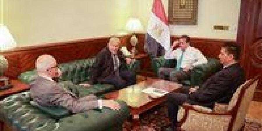 وزير الصحة يستقبل السير مجدي يعقوب لبحث أحدث تطورات علاج أمراض القلب بالخلايا الجذعية -  أقرأ 24