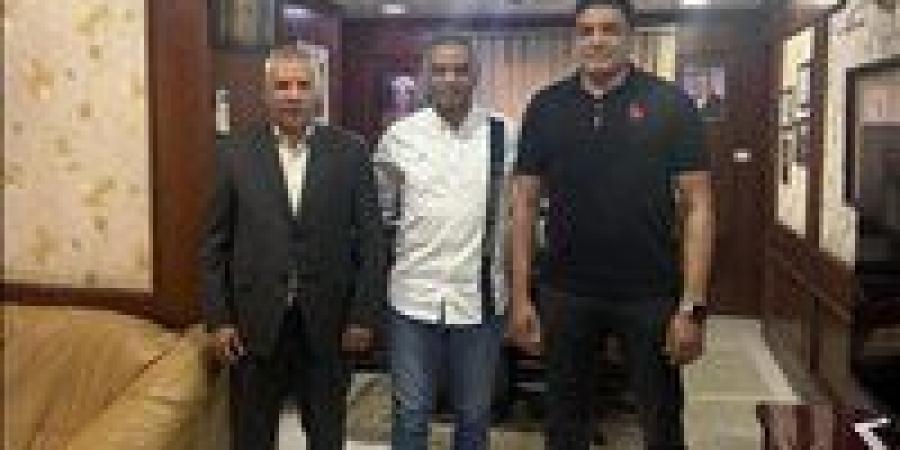 بعد أيام من التعاقد.. ياسر الكناني يرحل عن تدريب السكة الحديد بالتراضي -  أقرأ 24