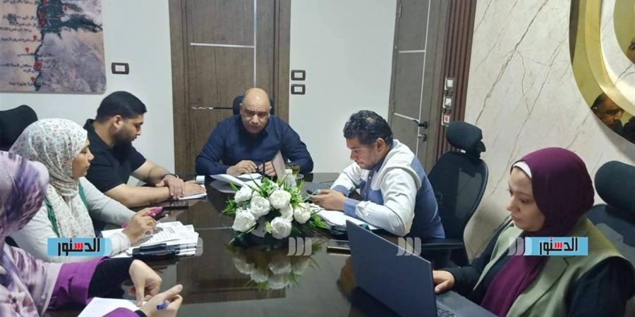 رعاية صحة أسوان تناقش مؤشرات أداء الموارد البشرية وتقييم نسب التشغيل ومؤشرات الأداء للعاملين - أقرأ 24