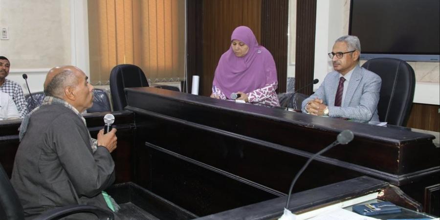 محافظ بني سويف يوجه بسرعة الاستجابة لشكاوى المواطنين ومطالبهم - أقرأ 24