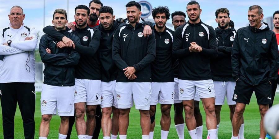 محاضرة خاصة للاعبي منتخب مصر لشرح قوانين التحكيم الجديدة قبل كأس العالم 2026 -  أقرأ 24