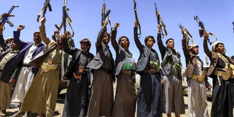 محلل سياسي: جماعة الحوثي ترتب ارتباطًا عضويًا بإيران - أقرأ 24